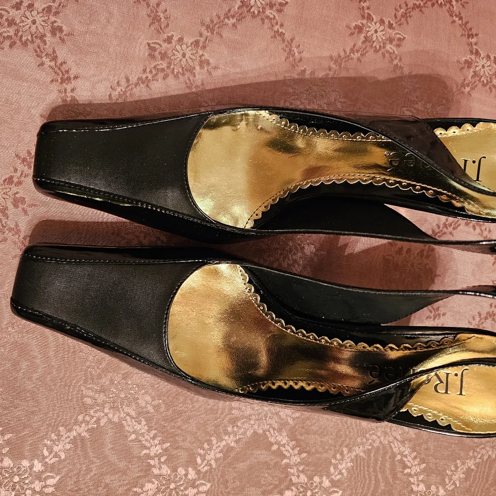 J Renée Heels - Picture 5 of 5